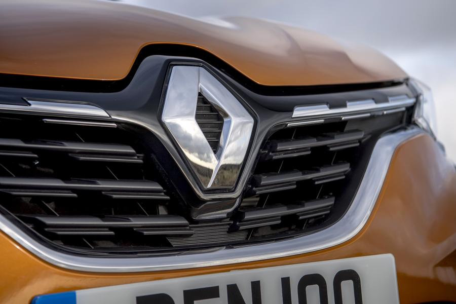  Renault Captur Iconic 2019 года  (UK) (фото 17 из 40)